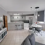 Ioanna's Luxury Two Bedroom *