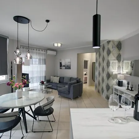 Ioanna's Luxury Two Bedroom Nafplio