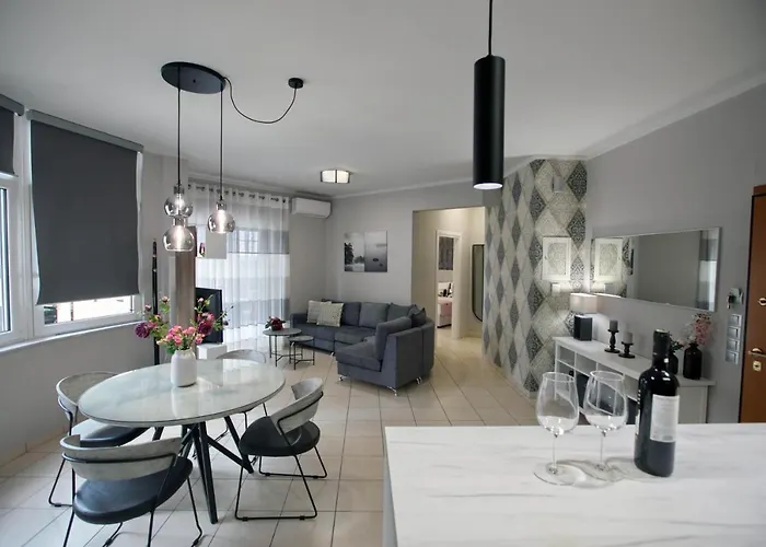 Ioanna's Luxury Two Bedroom Nauplion