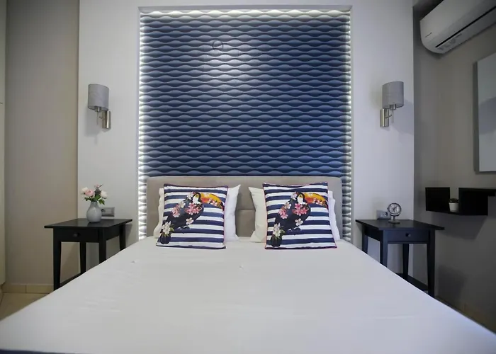 Ioanna's Luxury Two Bedroom Apartament